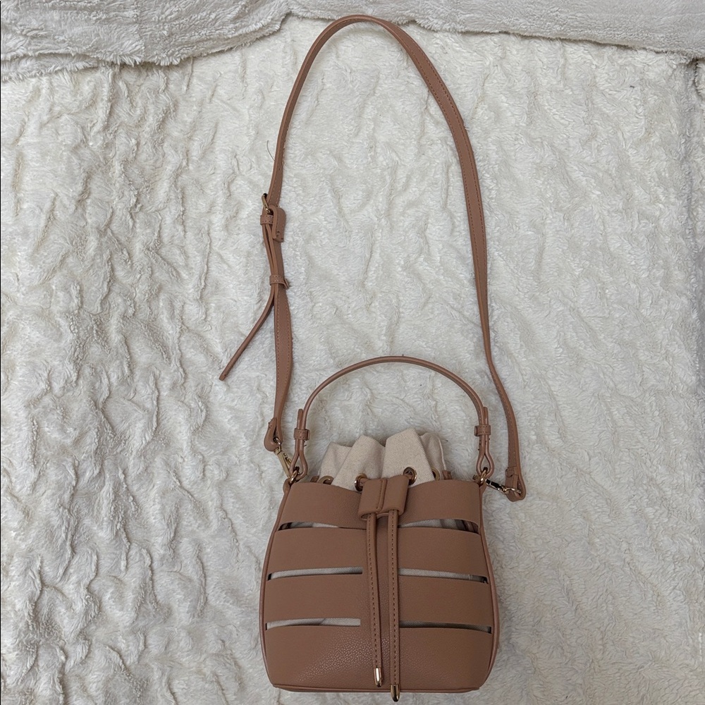 Light Tan Bucket Bag with Drawstring Pouch - Picture 2 of 6